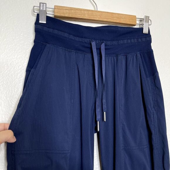 Lululemon Dance Studio Crop Pants Size 2 Track Swift Ankle Blue Drawstring Waist - Picture 3 of 12